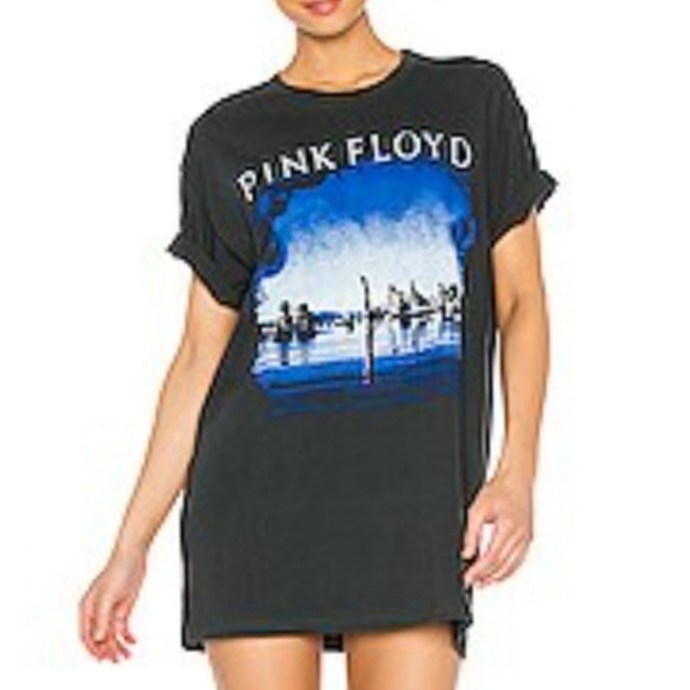 Daydreamer Pink Floyd tee dress